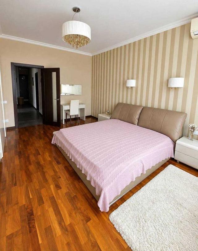 2-кімнатна квартира, вул. Драгомирова 9