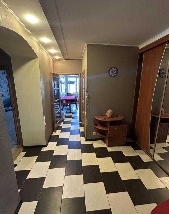 3-кімнатна квартира, вул. Михайла Котельникова 35