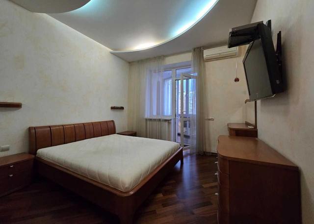 3-кімнатна квартира, просп. Героїв Сталінграда 4 — фото 2
