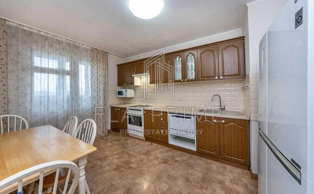 3-кімнатна квартира, вул. Івана Пулюя 1а