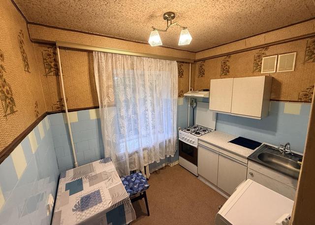 1-кімнатна квартира, вул. Братиславська 32а