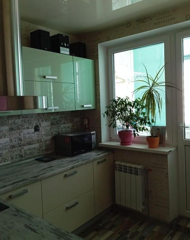2-кімнатна квартира, вул. Кондратюка 3