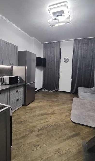 2-кімнатна квартира, вул. Руставелі 20б