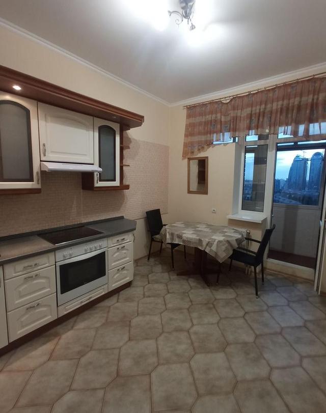 2-кімнатна квартира, бульв. Українки 30б