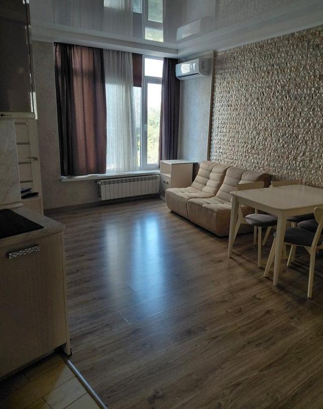 1-кімнатна квартира, пр-т Івасюка,2-д