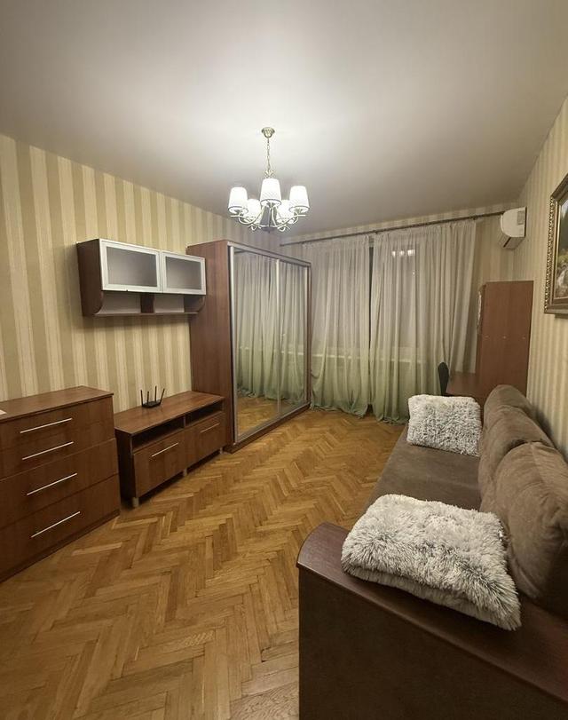 2-кімнатна квартира, п. Розвинена інфраструктура