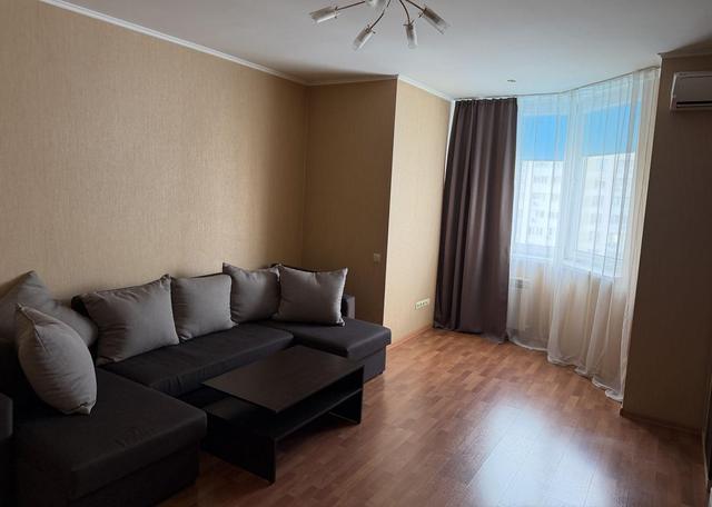 2-кімнатна квартира, вул. Урлівська 21б — фото 1