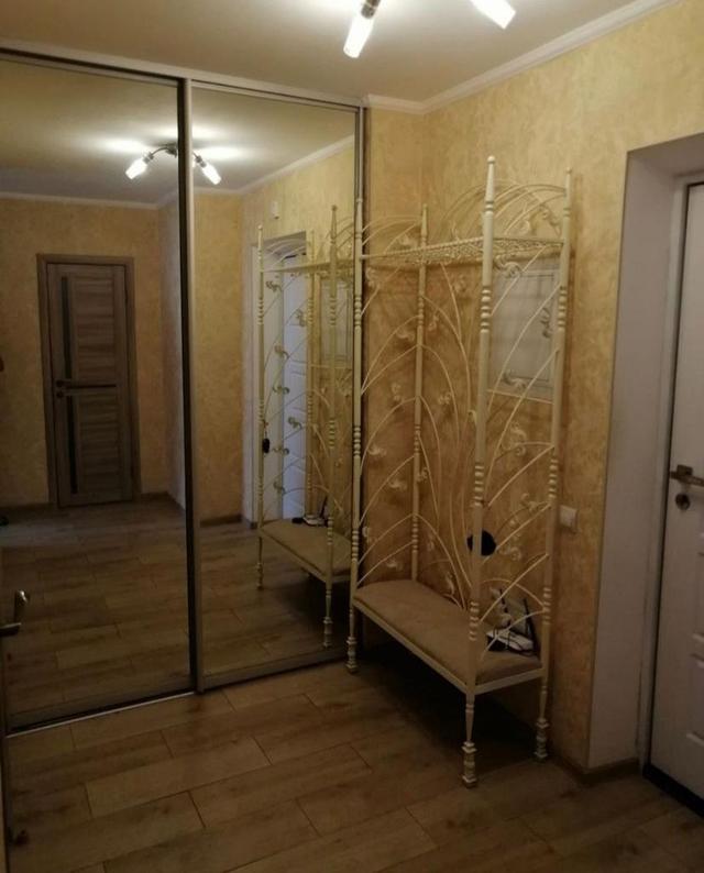 1-кімнатна квартира, вул. Крушельницької 13