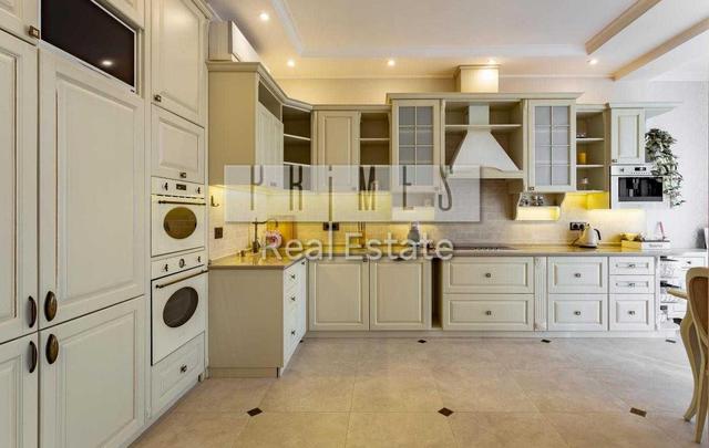 3-кімнатна квартира, вул. Драгомирова 7