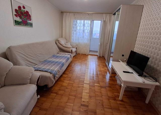 1-кімнатна квартира, вул. Олександра Довженка 16в
