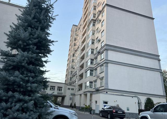 2-кімнатна квартира, біля метро Дарниця