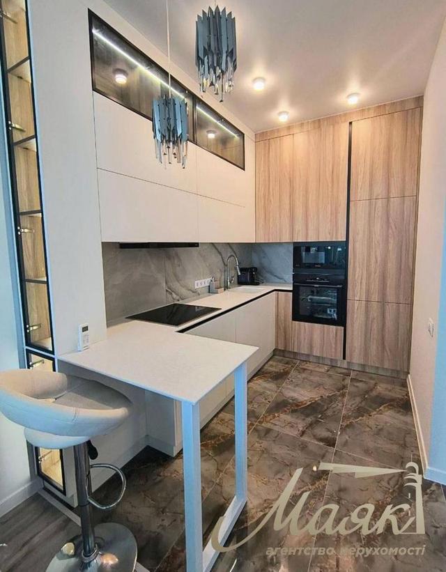 2-кімнатна квартира, Берестейський 11к1