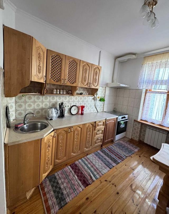 3-кімнатна квартира, вул. Грушевського 28/2