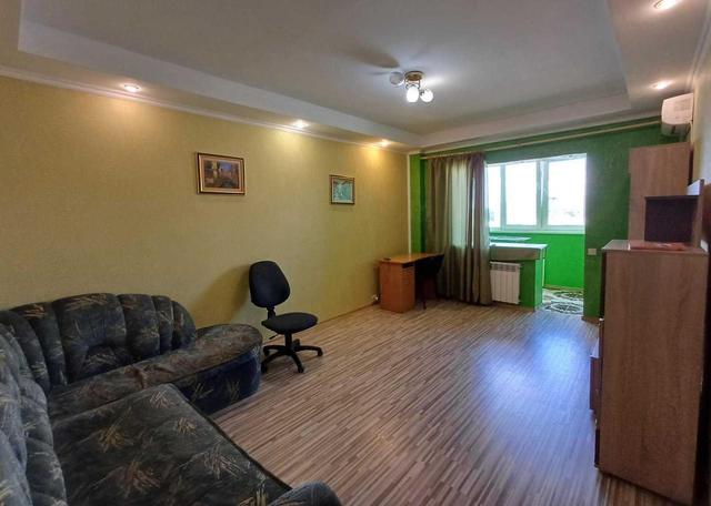 1-кімнатна квартира, бульв. Бикова 8