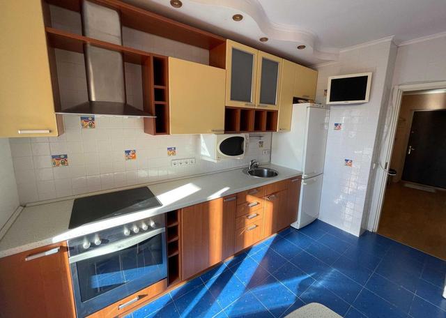 3-кімнатна квартира, вул. Драгоманова 31в — фото 1