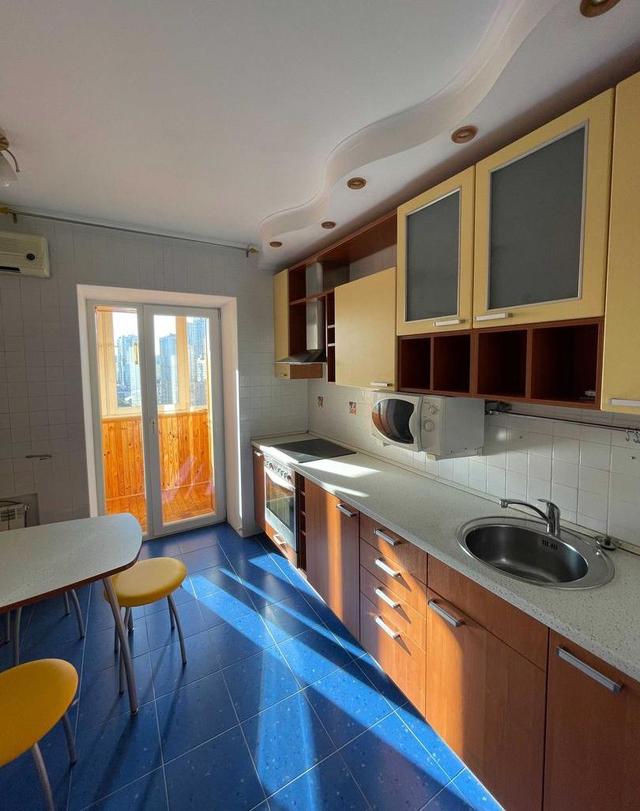 3-кімнатна квартира, вул. Драгоманова 31в — фото 2
