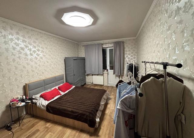 1-кімнатна квартира, вул. Ахматової 39а