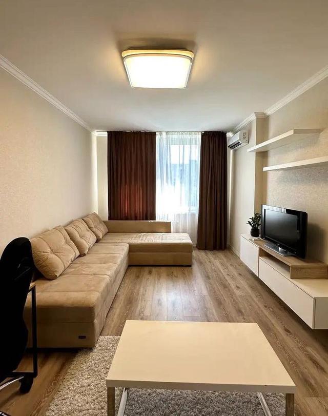 1-кімнатна квартира, вул. Феодосійська 2л