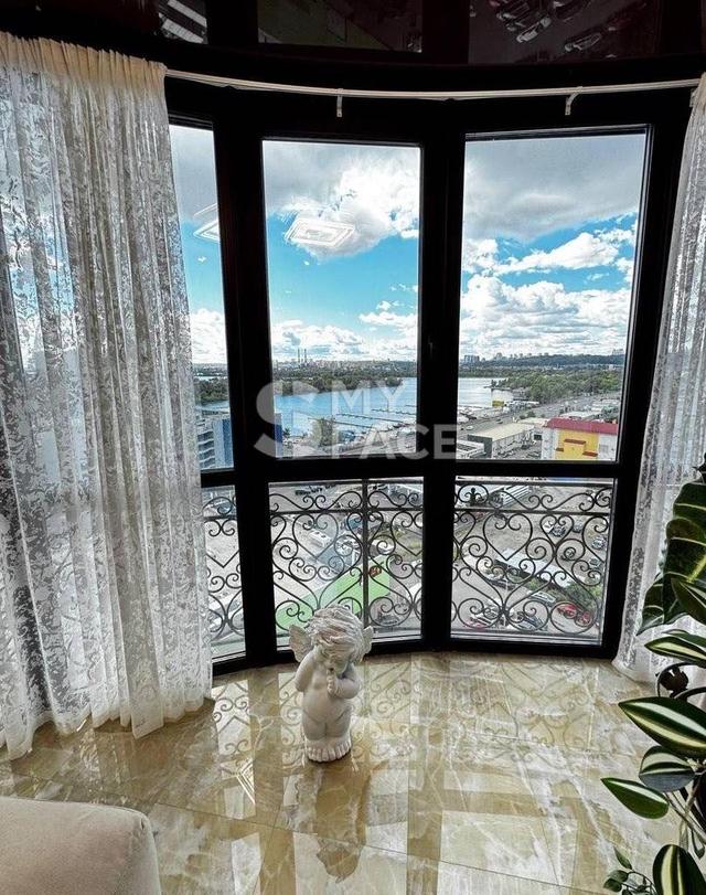 4-кімнатна квартира, Дніпровська наб. 19 — фото 2