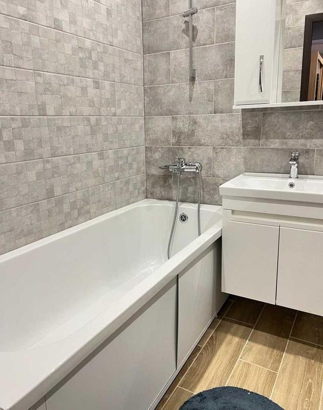 3-кімнатна квартира, вул. Ломоносова 83г