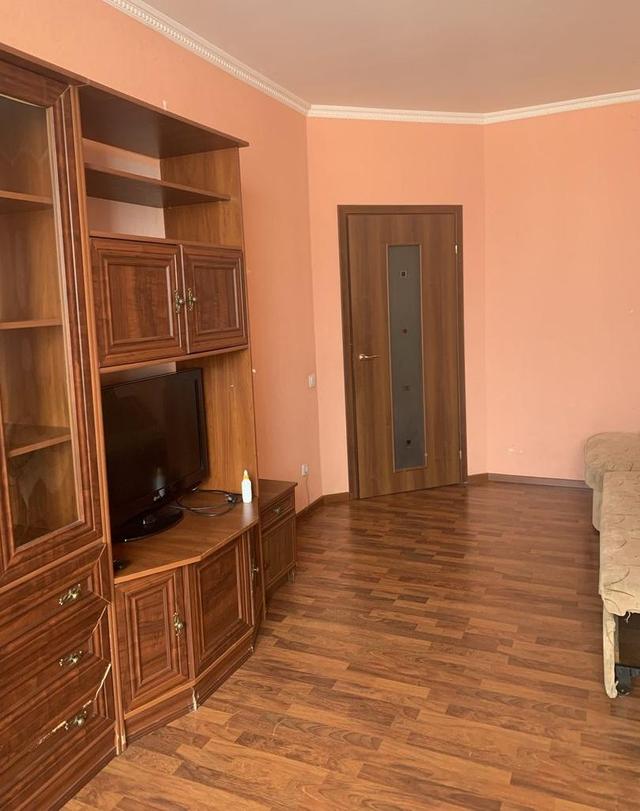 2-кімнатна квартира, вул. Чавдар 7